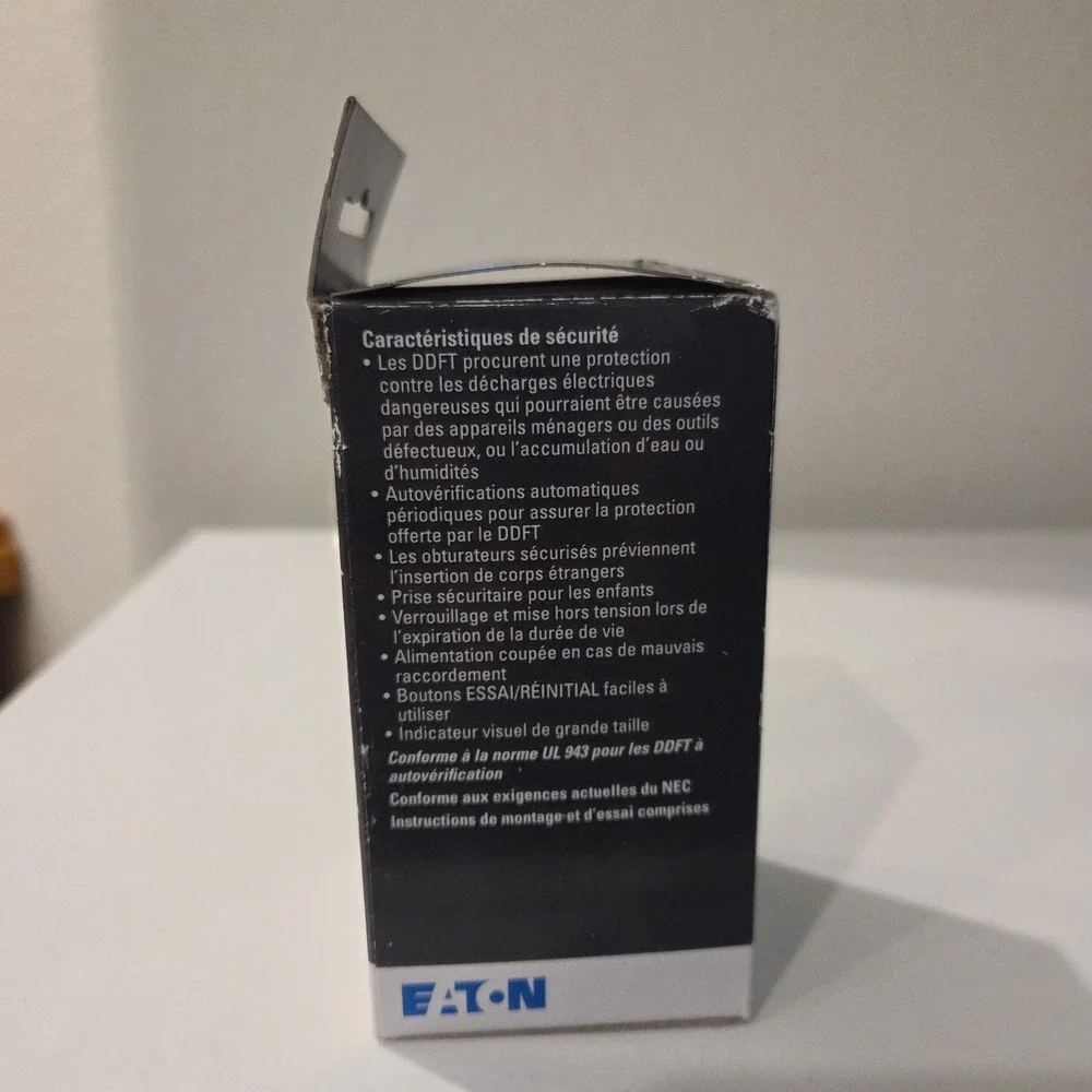 Eaton TRAFGF15LA-BX-LW GFCI Duplex Receptacle Outlet Eaton TRAFGF15